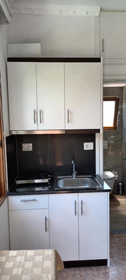 Apartments Resul Pushi Ksamil Exterior photo