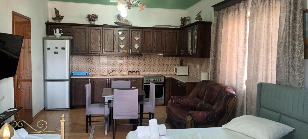 Apartments Resul Pushi Ksamil Exterior photo